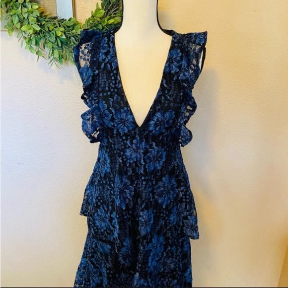 NWOT Lulus Molinetto Navy Blue Lace Ruffled Tiered Sleeveless Maxi Dress - Picture 6 of 10
